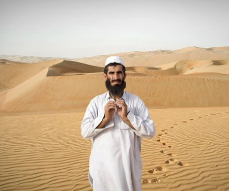 为什么生活在沙漠中的人偏偏爱穿长袖长裤