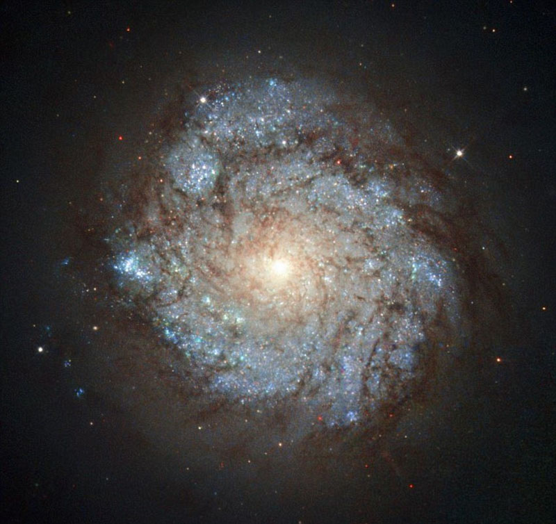 哈勃望远镜拍摄的最美星空 美到窒息