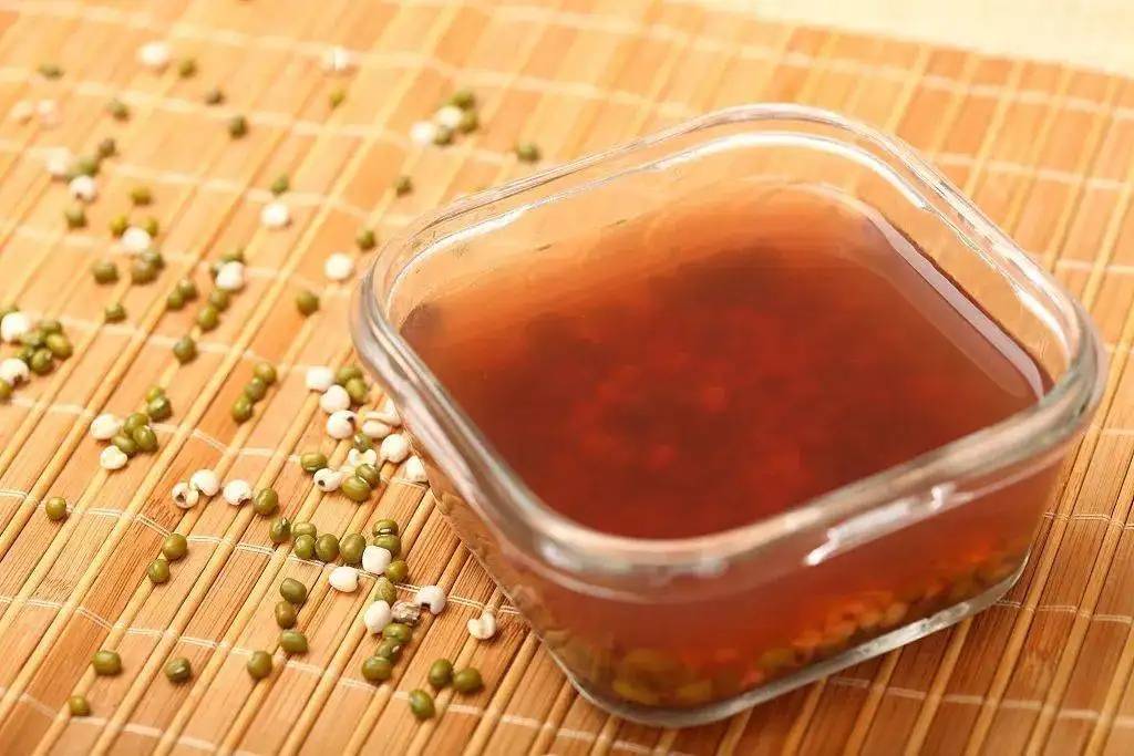 绿豆汤为什么有时会是红色的