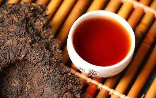 为什么普洱茶可以长期保存