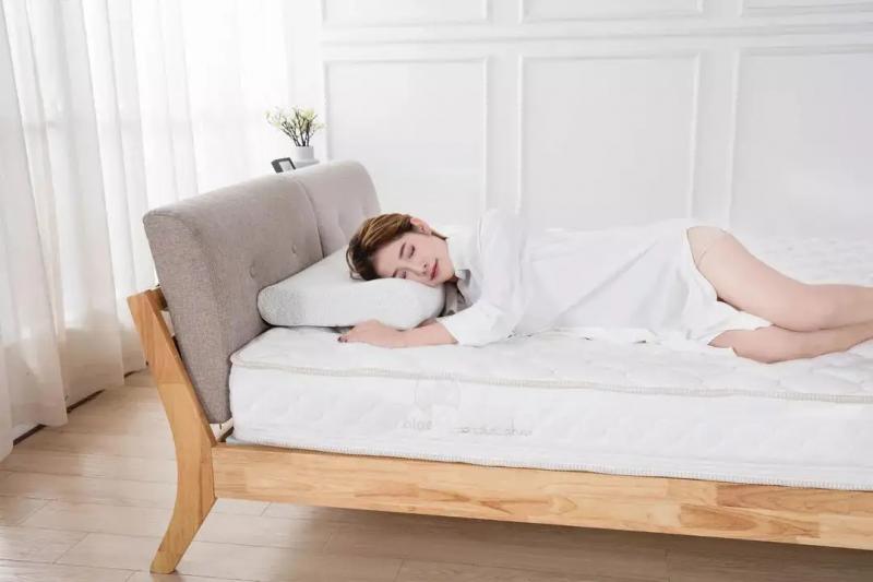 【辟谣】腰痛的时候需要换个硬床来睡吗