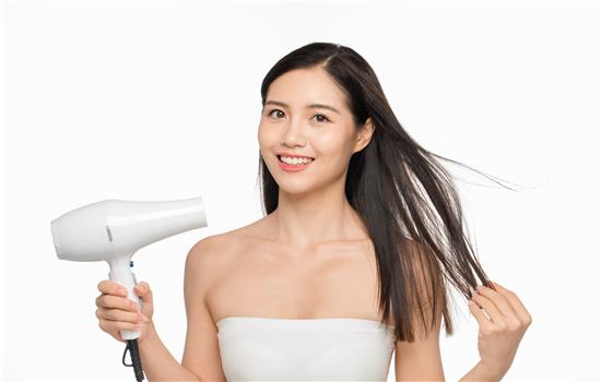 焗油是什么意思 焗油和染发有什么区别