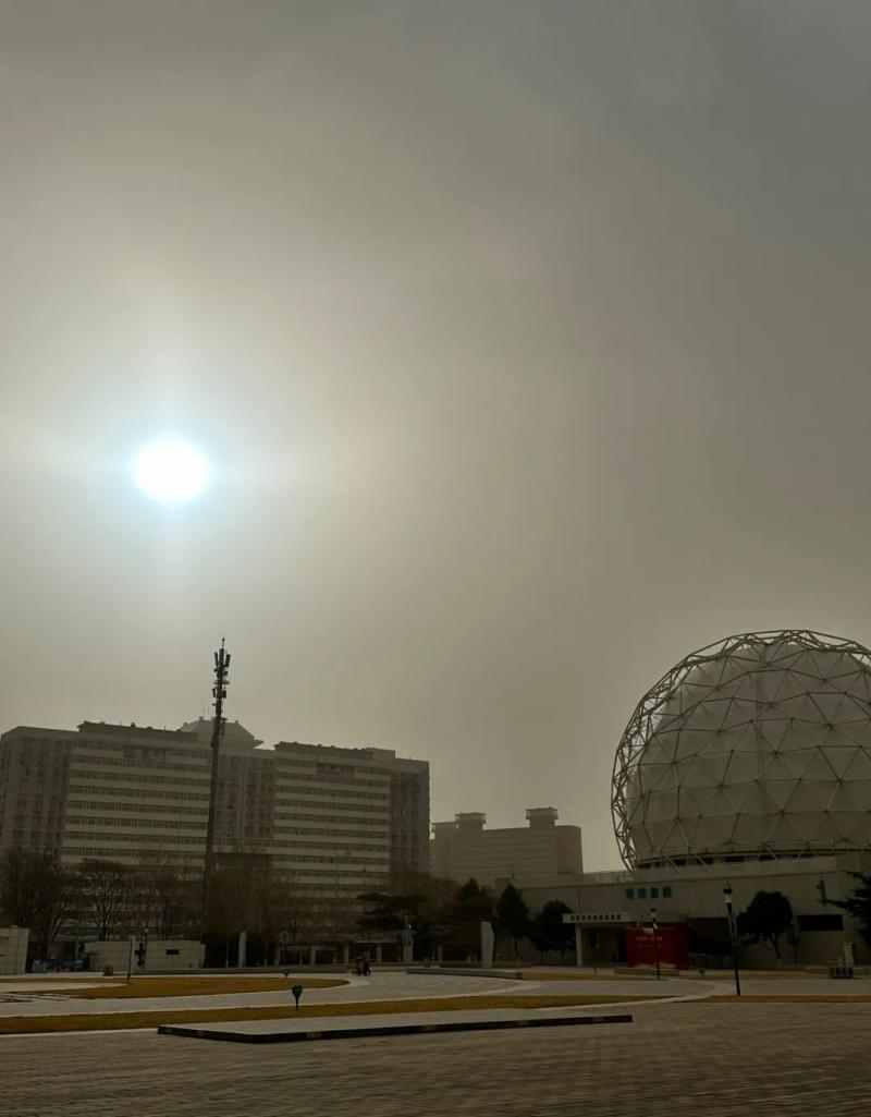 蓝太阳和绿太阳是怎么产生的