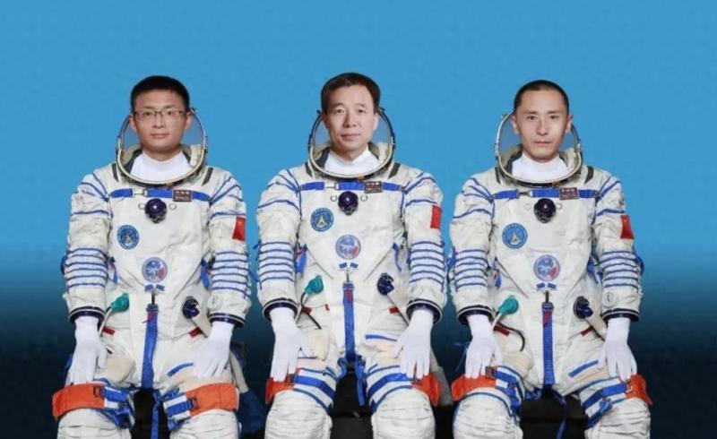 为什么国外叫“宇航员”中国叫“航天员”